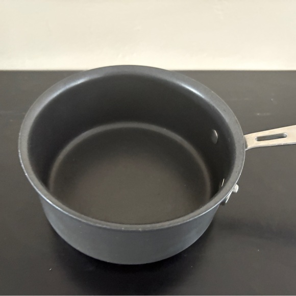 Emeril  Lagasse 1 quart saucepan. All-clad. Teflon coated. - Picture 5 of 6